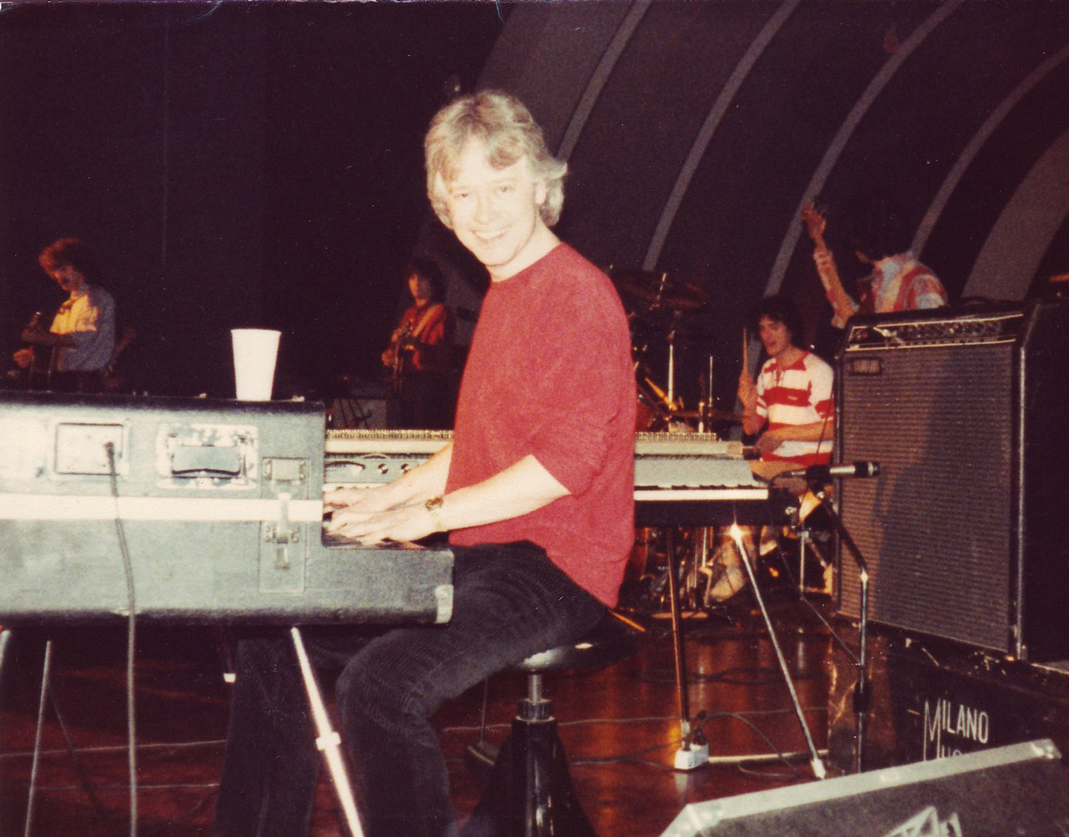 1980 - In tournée con la Average Withe Band, mentre in Italia Candy Candy arriva nella Hit Parade dei dischi più venduti